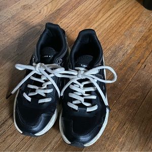 Adidas Casual Sneakers